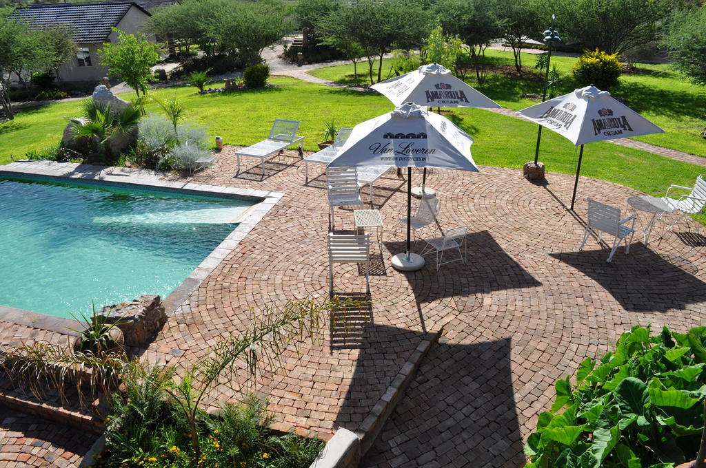 Etotongwe Lodge Outjo Esterno foto