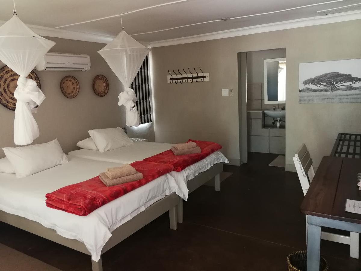 Etotongwe Lodge Outjo Esterno foto