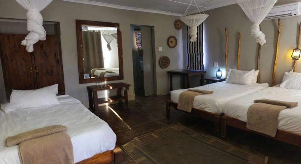 Etotongwe Lodge Outjo Esterno foto
