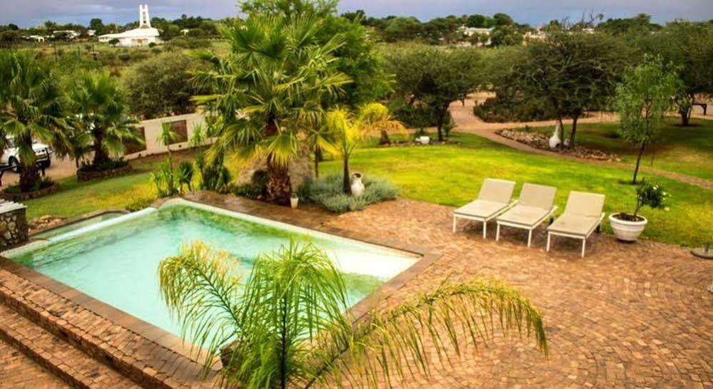 Etotongwe Lodge Outjo Esterno foto
