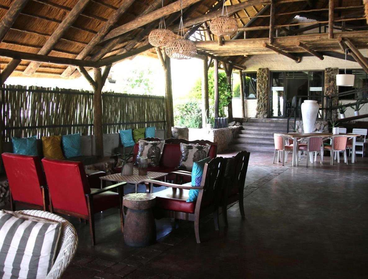Etotongwe Lodge Outjo Esterno foto